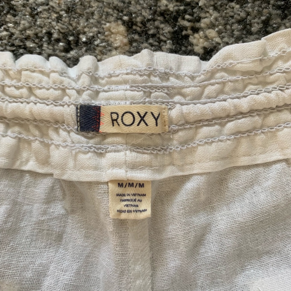 Women’s Roxy Linen Shorts - Picture 6 of 6